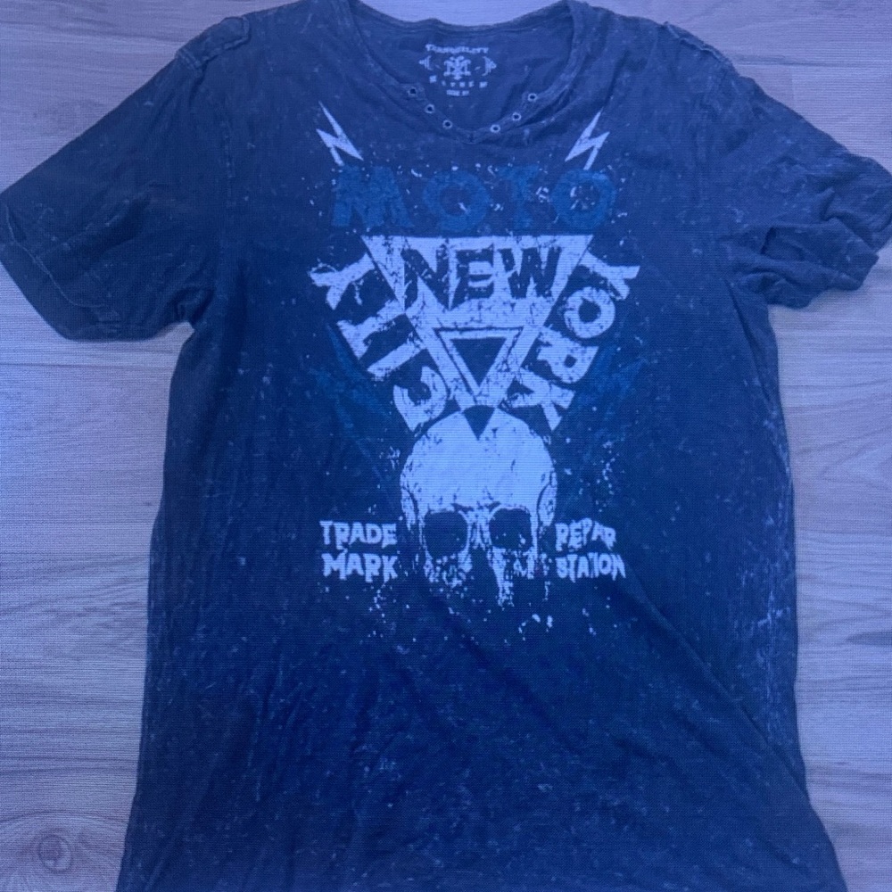 Tranquility by Colorado Clothing Black Graphic Skull Short Sleeve Tee